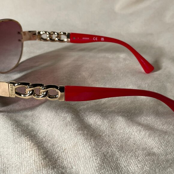 Guess Factory GO00037 32G Shield Sunglasses – Brand New with Soft Pouch - Picture 3 of 7